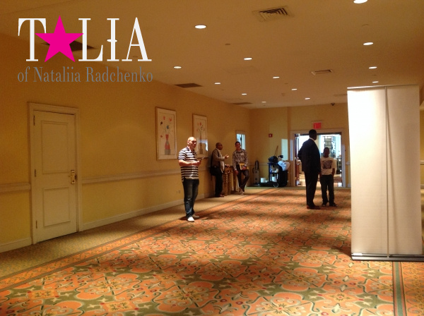 Сбор учасников. Семинар ''богатого папы'' Роберта Кийосаки на тему инвестирования.