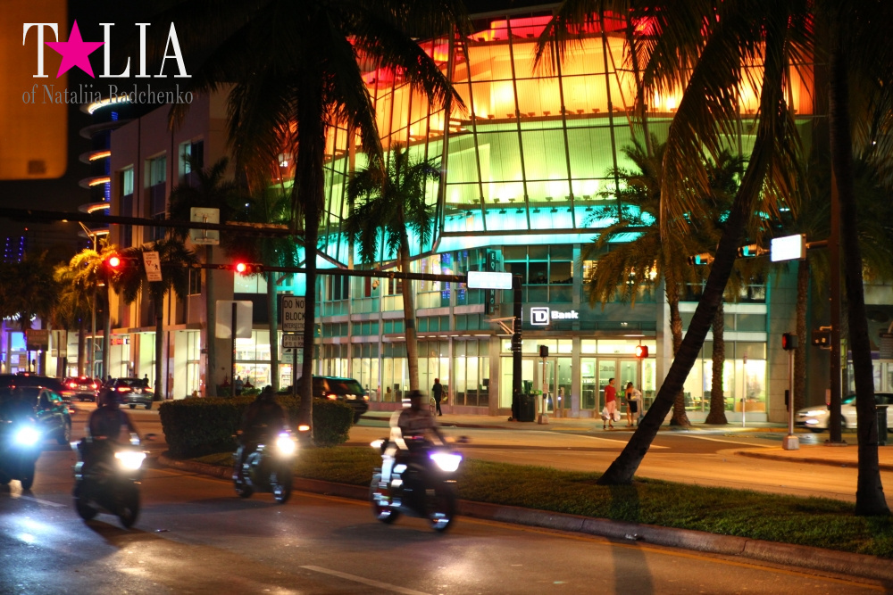 Коллинз Авеню на Майами Бич (Сollins Аvenue)