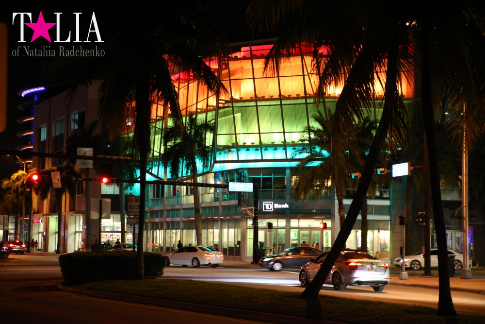 Коллинз Авеню на Майами Бич (Сollins Аvenue)