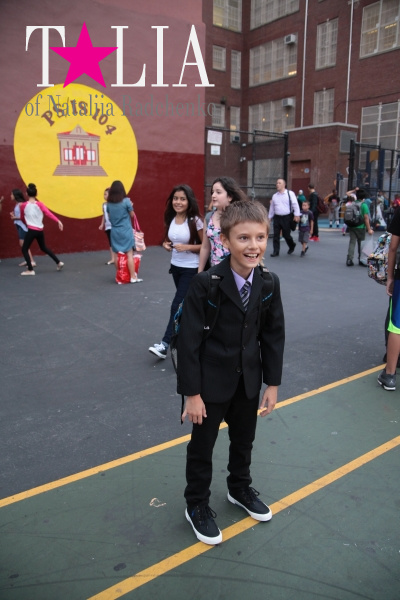 Первый день в учебном году. Школа PS/IS 104 Форт Хамилтон, Бей Ридж, Бруклин, Нью-Йорк