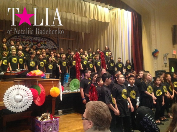 7 классы. Концерт ''MOTOWN-2015''. Школа PS/IS 104, Бей Ридж, Бруклин