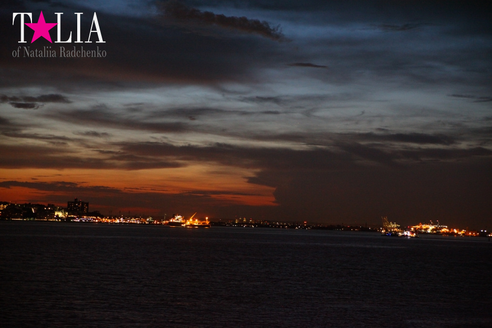 Закат на набережной Бей Риджа