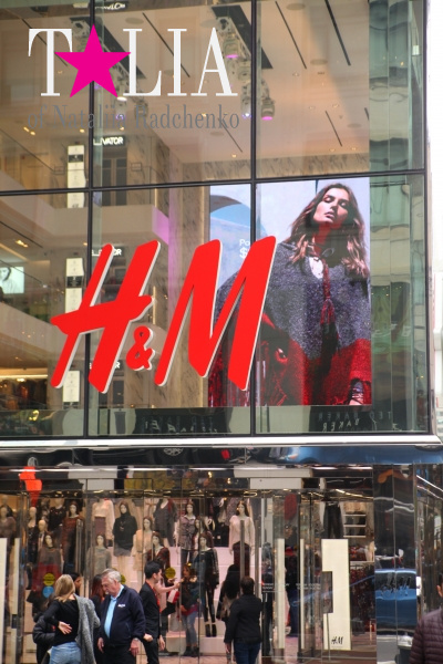 Магазин H&M на Манхэттене, Нью-Йорк