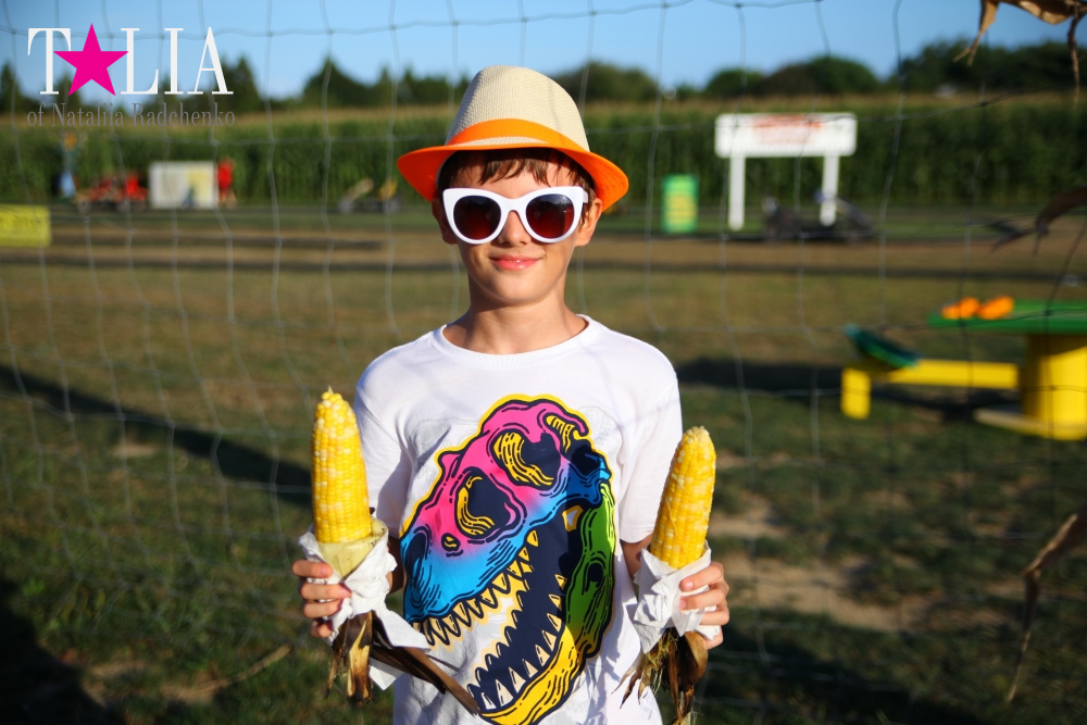 Кукурузный лабиринт и катание в бочках в HANK'S PUMPKINTOWN, the Hamptons, NY