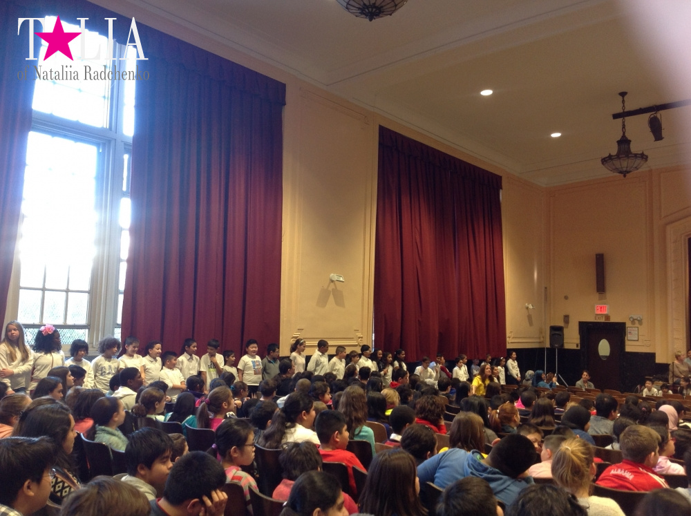 Концерт в американской школе