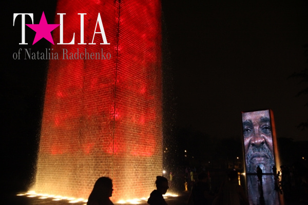 Краун фонтан в Миллениум парке Чикаго (Crown Fountain, Chicago)