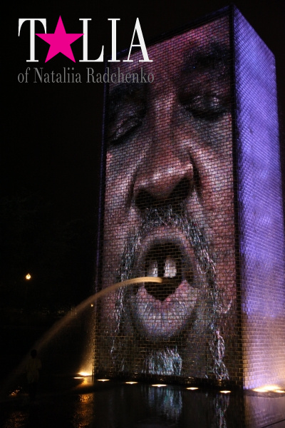 Краун фонтан в Миллениум парке Чикаго (Crown Fountain, Chicago)