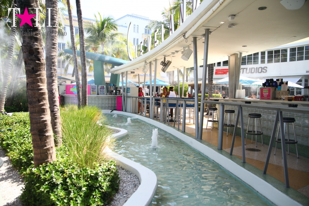 Оушен Драйв на Майами Бич (Ocean Drive)