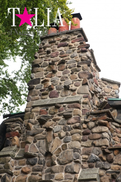 Такой дымоход - мечта Санта Клауса! Можно много подарков протащить!