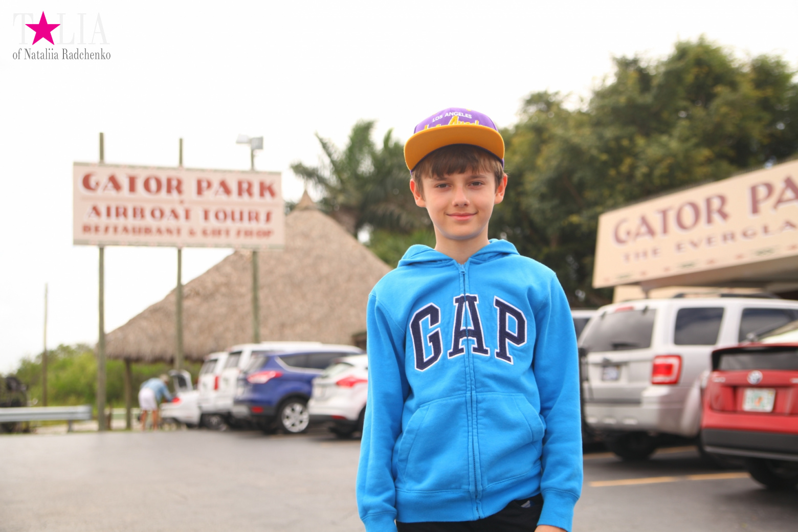 Катание на лодках по болоту с крокодилами в Gator Park, Эверглейдс, Майами