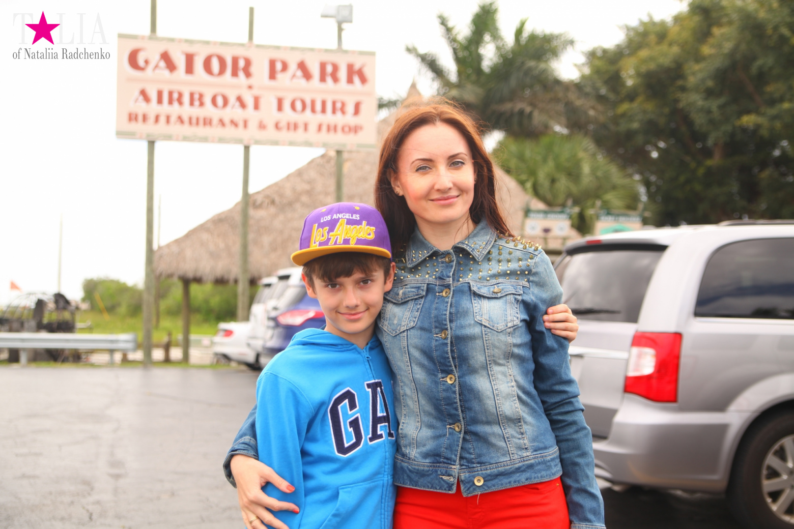 Катание на лодках по болоту с крокодилами в Gator Park, Эверглейдс, Майами