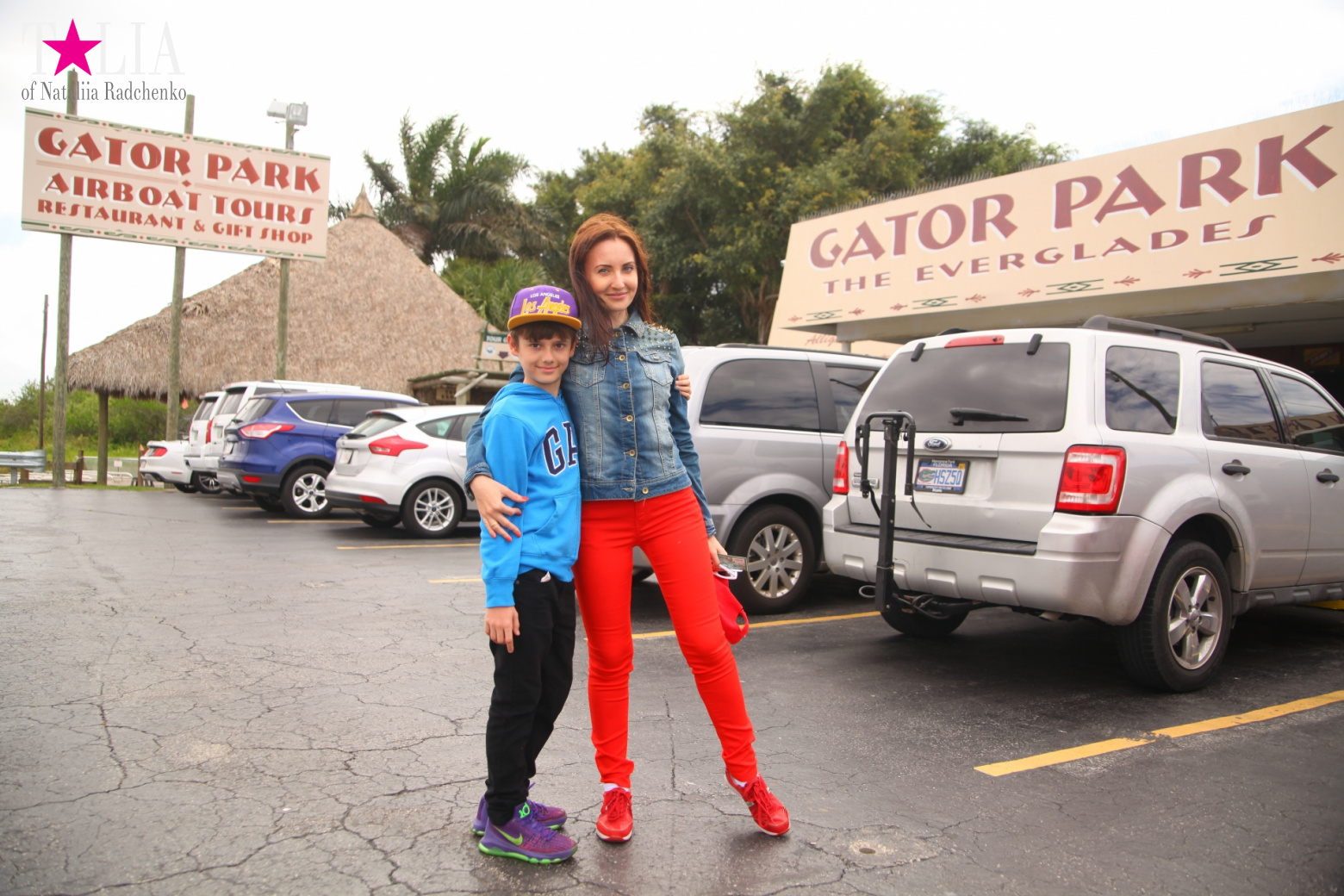 Катание на лодках по болоту с крокодилами в Gator Park, Эверглейдс, Майами