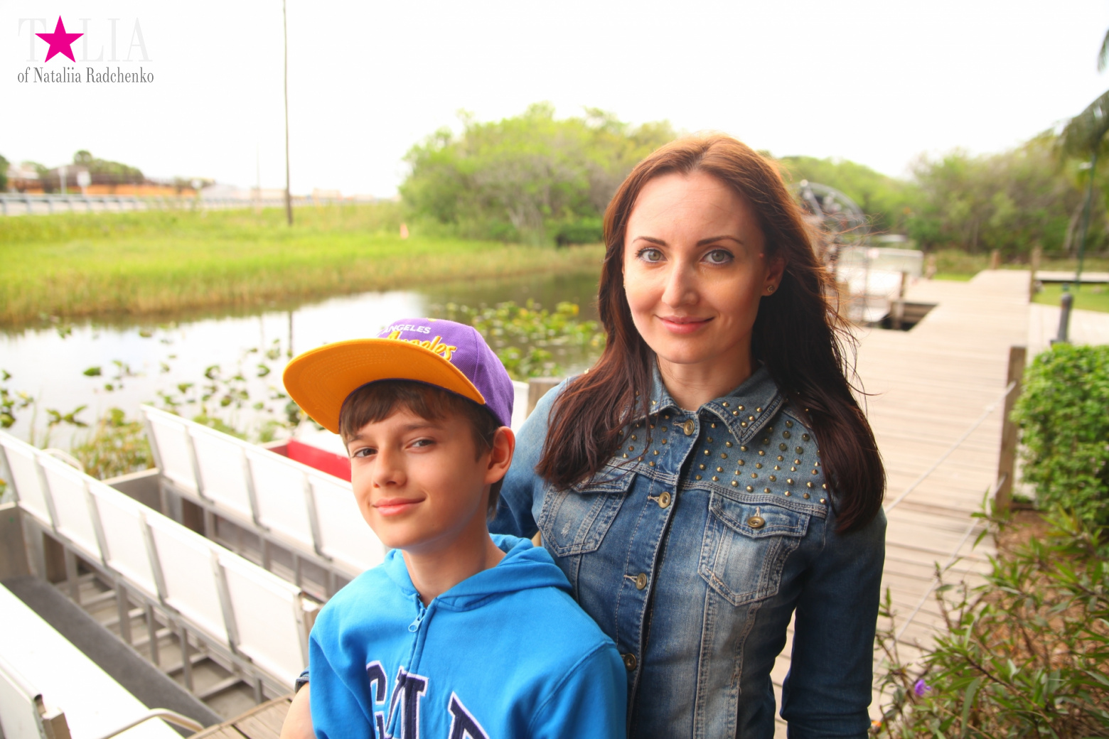 Катание на лодках по болоту с крокодилами в Gator Park, Эверглейдс, Майами