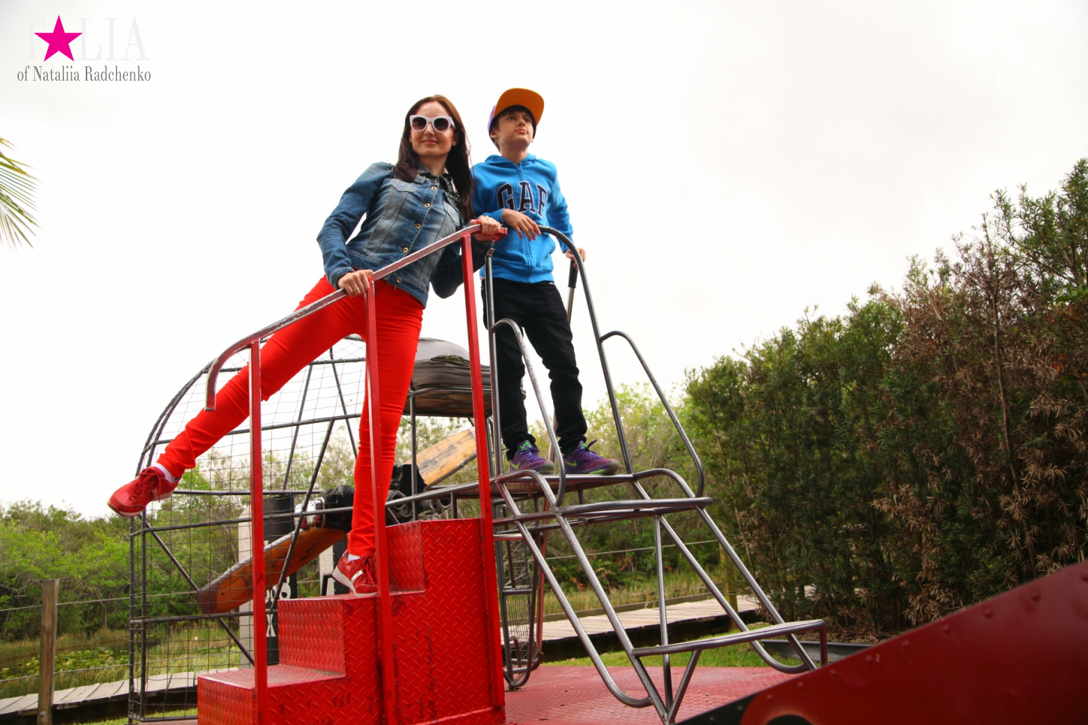 Катание на лодках по болоту с крокодилами в Gator Park, Эверглейдс, Майами