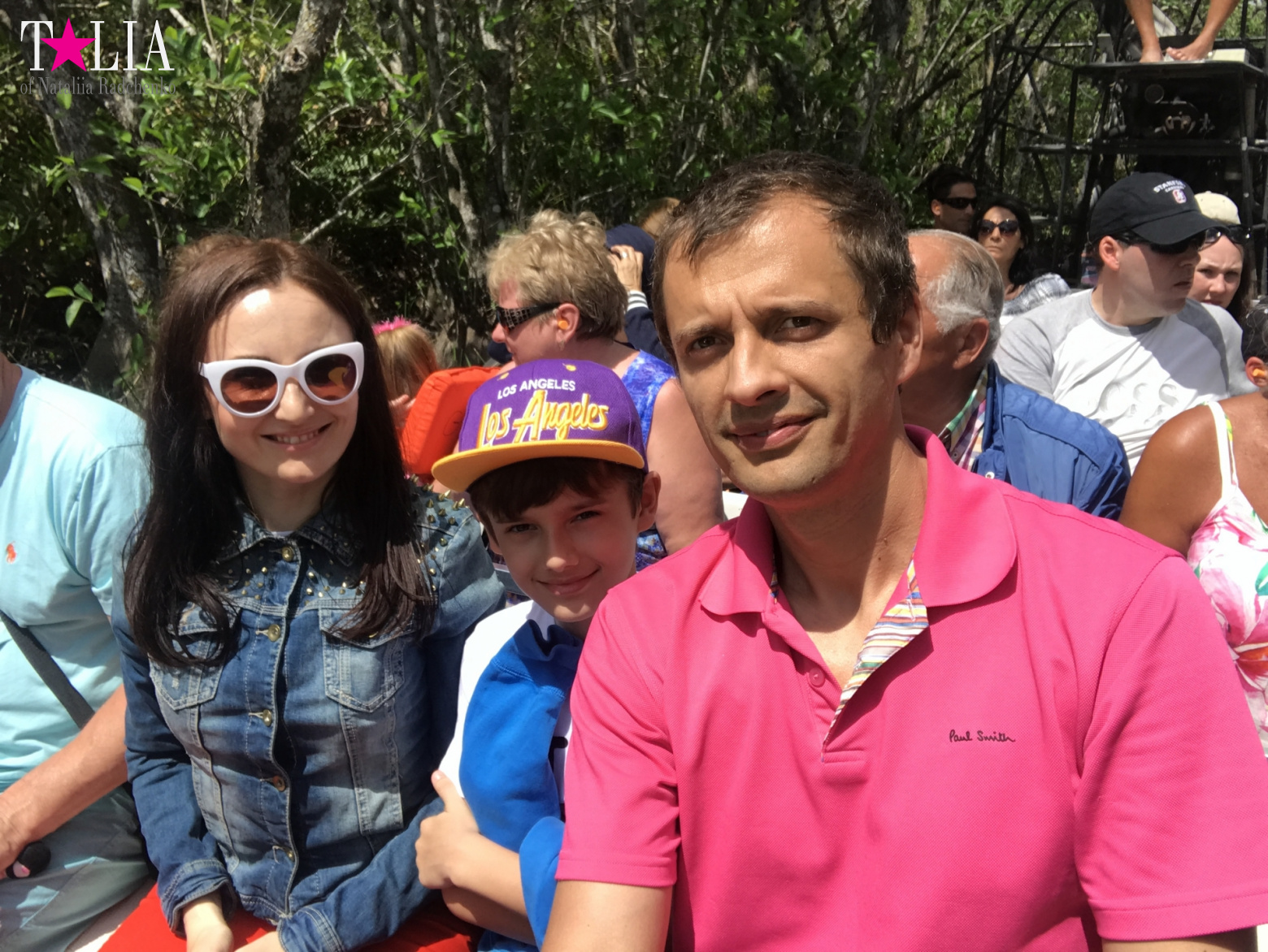 Катание на лодках по болоту с крокодилами в Gator Park, Эверглейдс, Майами