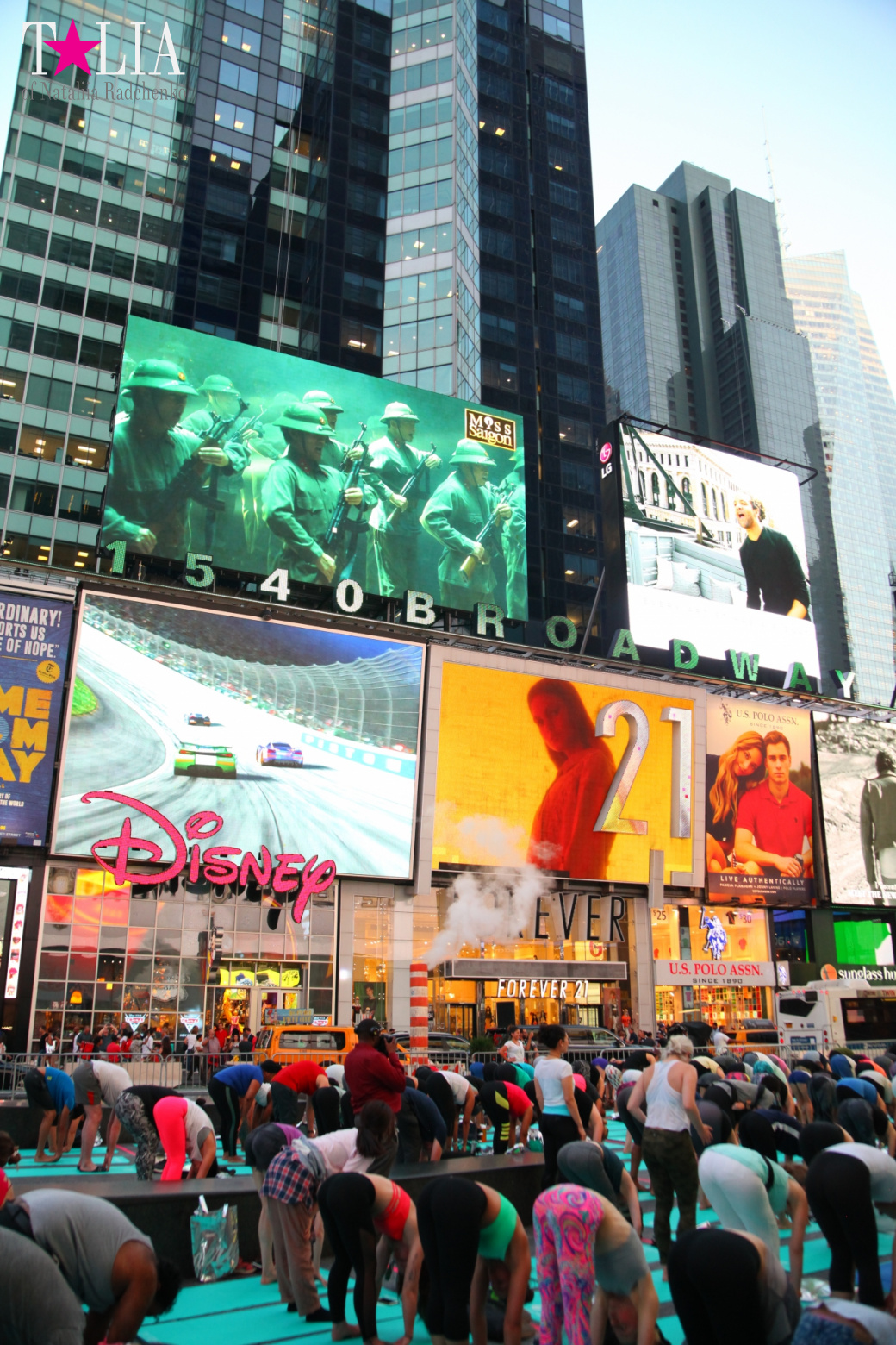 Yoga Festival "Solstice in Times Square 2017"