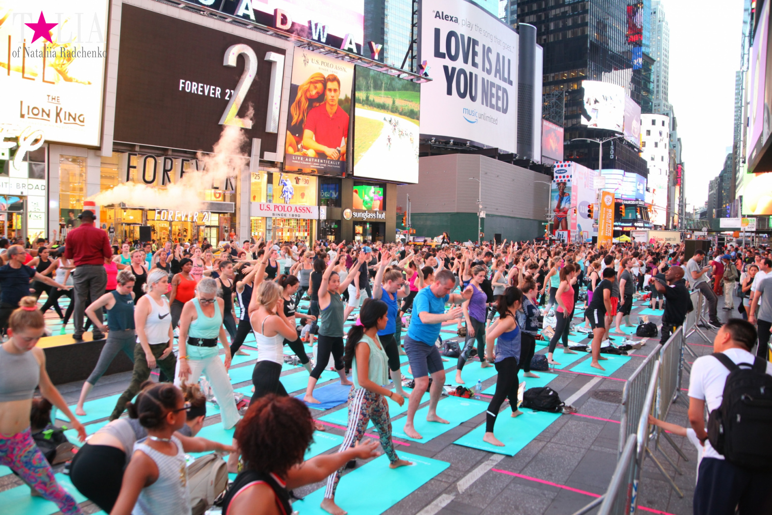 Yoga Festival "Solstice in Times Square 2017"