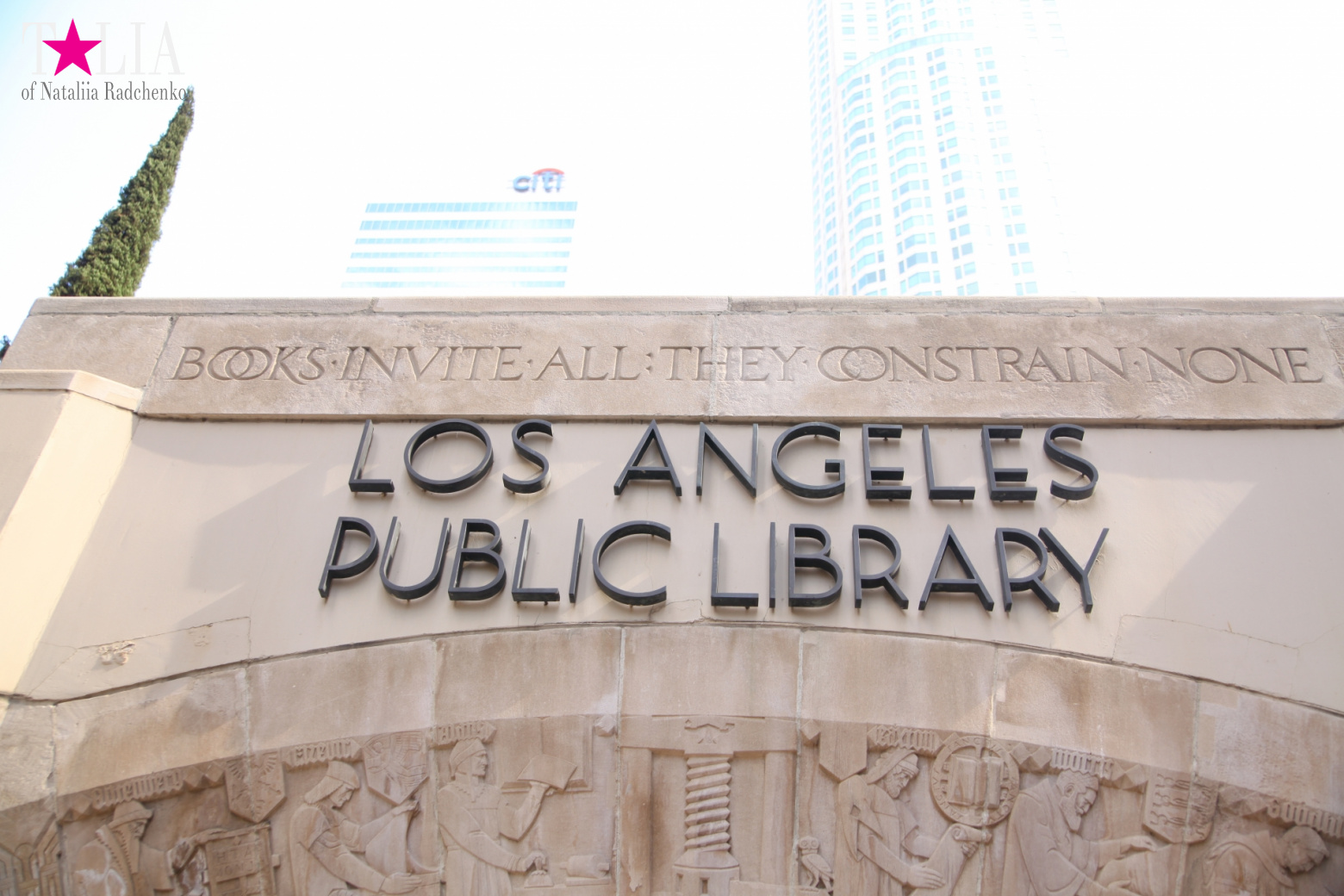 Downtown Los Angeles + Sign LAX (California)