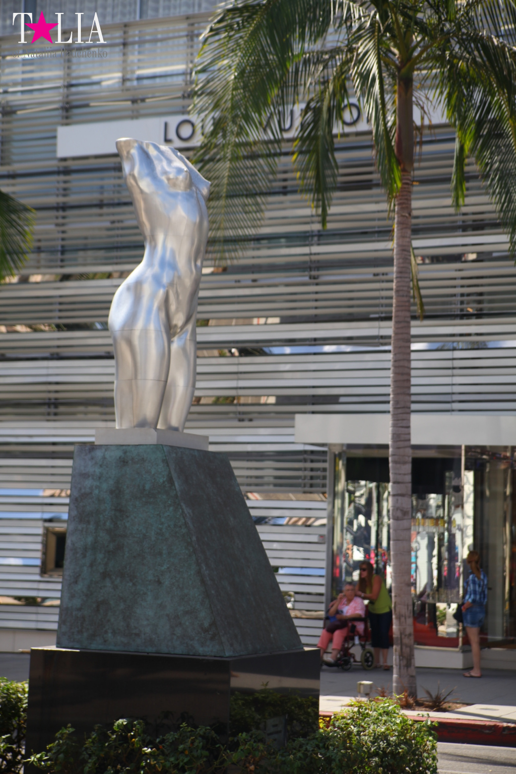 Родео-Драйв в Беверли Хиллз. Лос-Анджелес, Калифорния, США