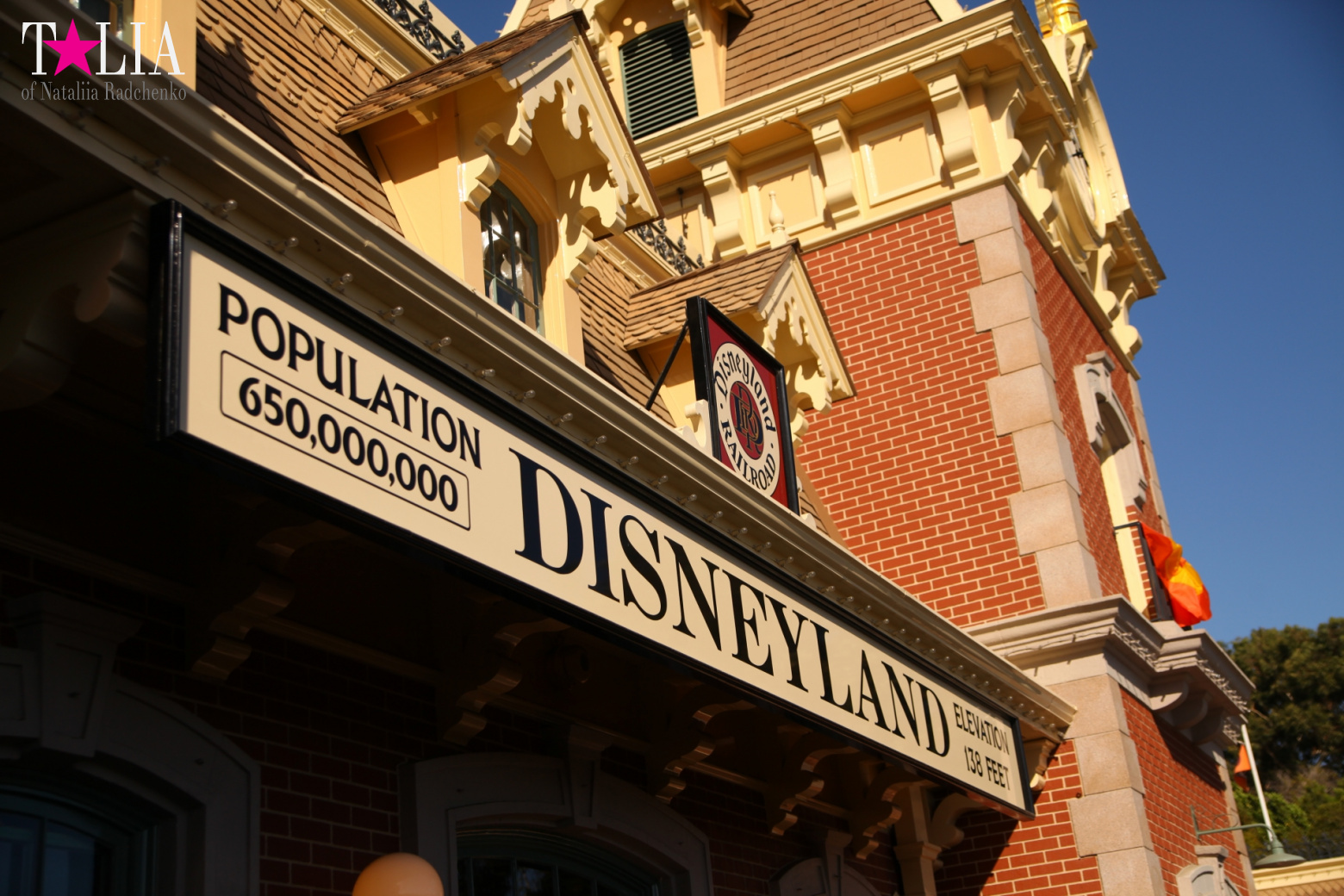 Диснейленд в Калифорнии (Анахайм, Лос Анжелес). Аттракционы