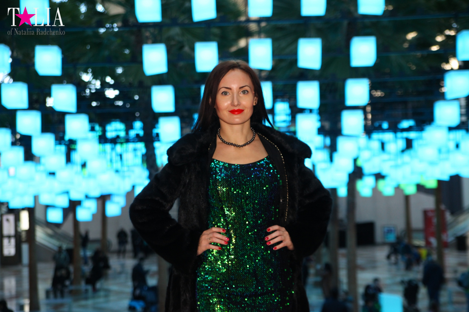 Световая инсталляция Luminaries в Зимнем саду Брукфилд Плейс Всемирного Финансового Центра, Нью-Йорк-Сити