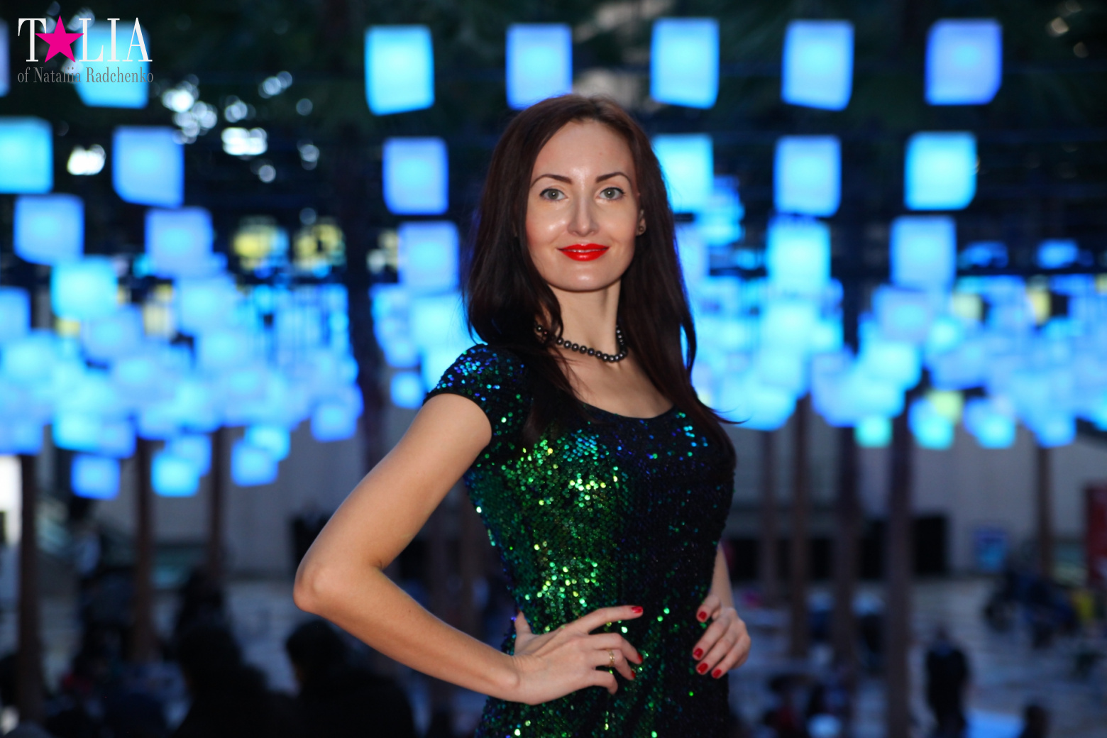 Световая инсталляция Luminaries в Зимнем саду Брукфилд Плейс Всемирного Финансового Центра, Нью-Йорк-Сити