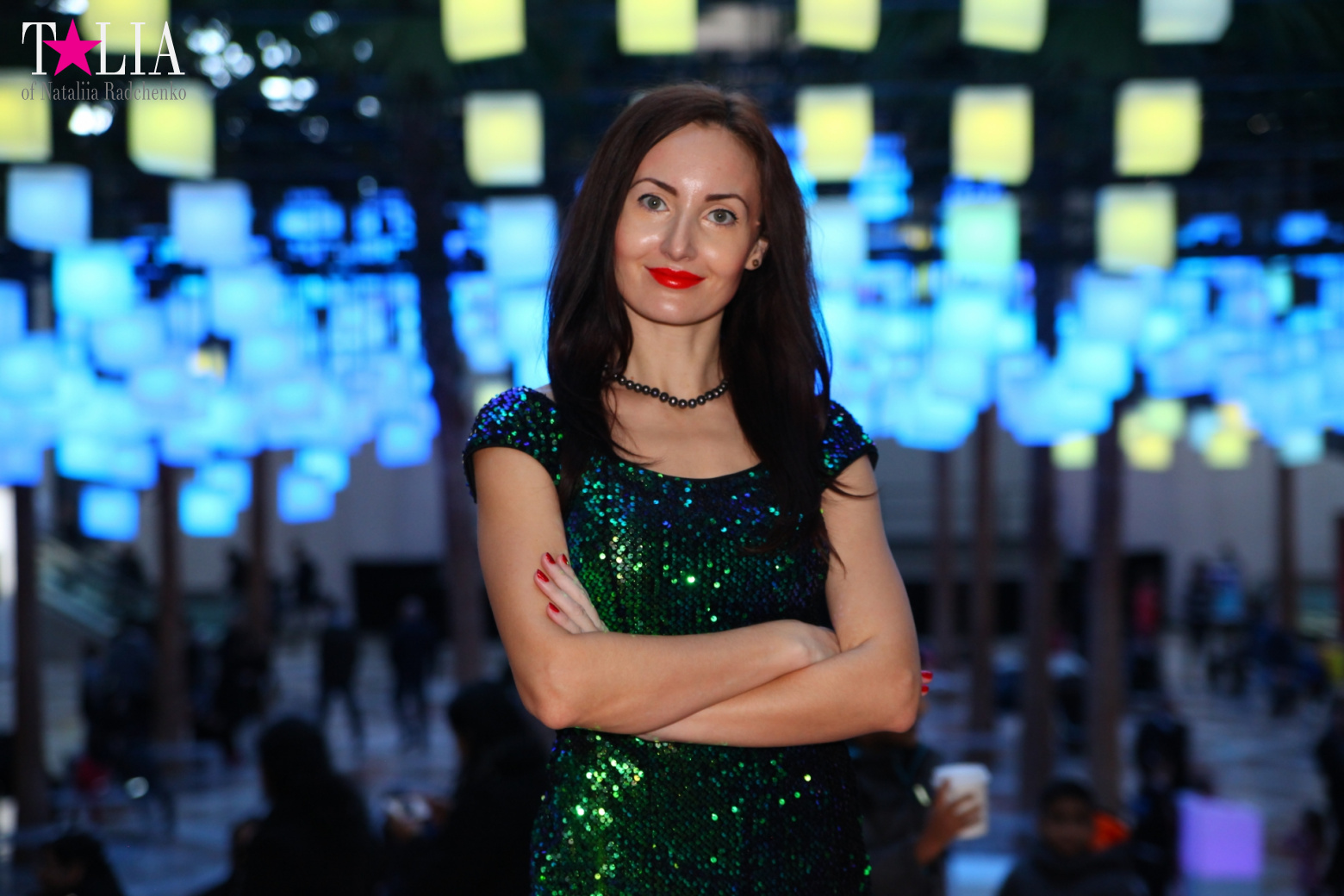 Световая инсталляция Luminaries в Зимнем саду Брукфилд Плейс Всемирного Финансового Центра, Нью-Йорк-Сити