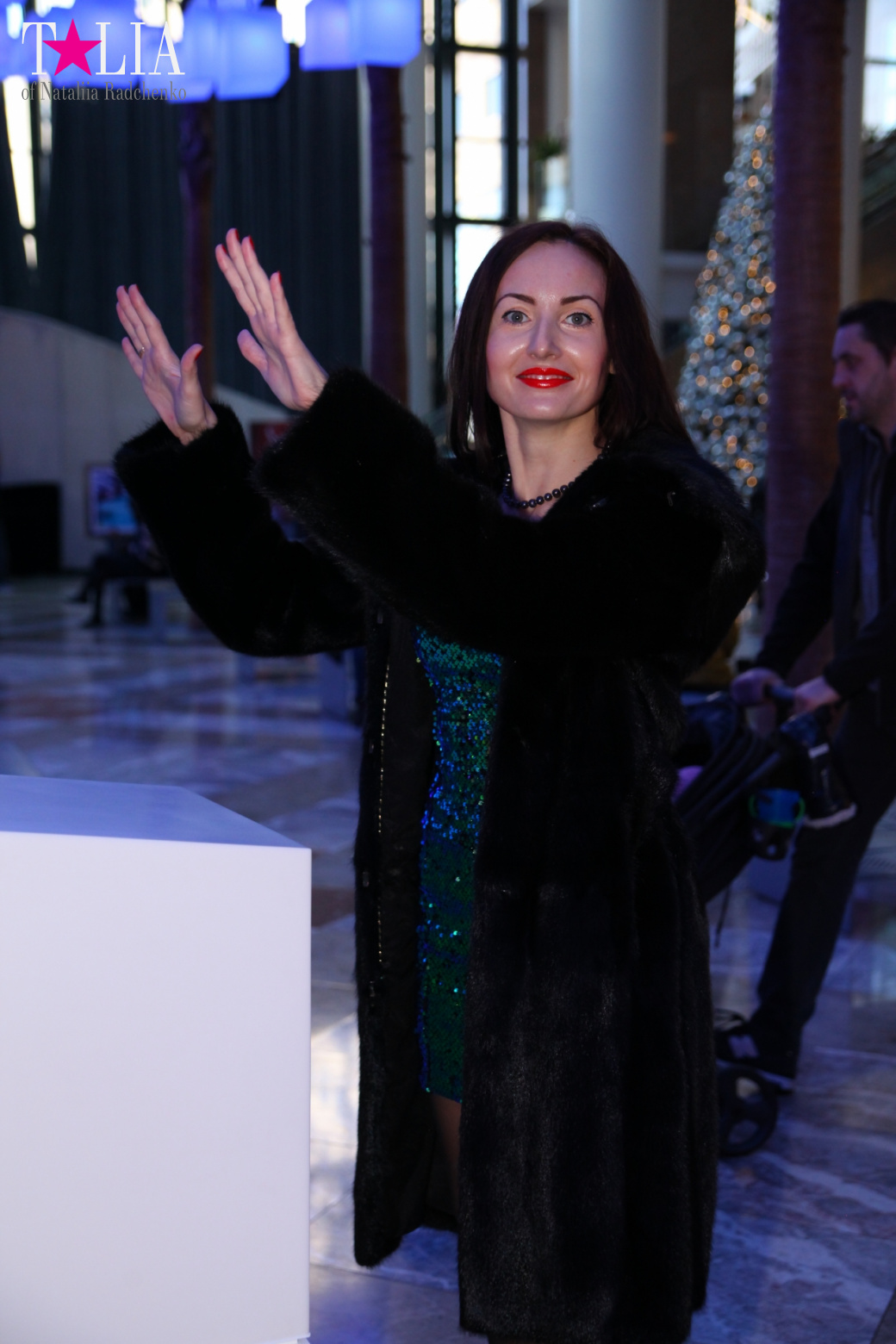 Световая инсталляция Luminaries в Зимнем саду Брукфилд Плейс Всемирного Финансового Центра, Нью-Йорк-Сити