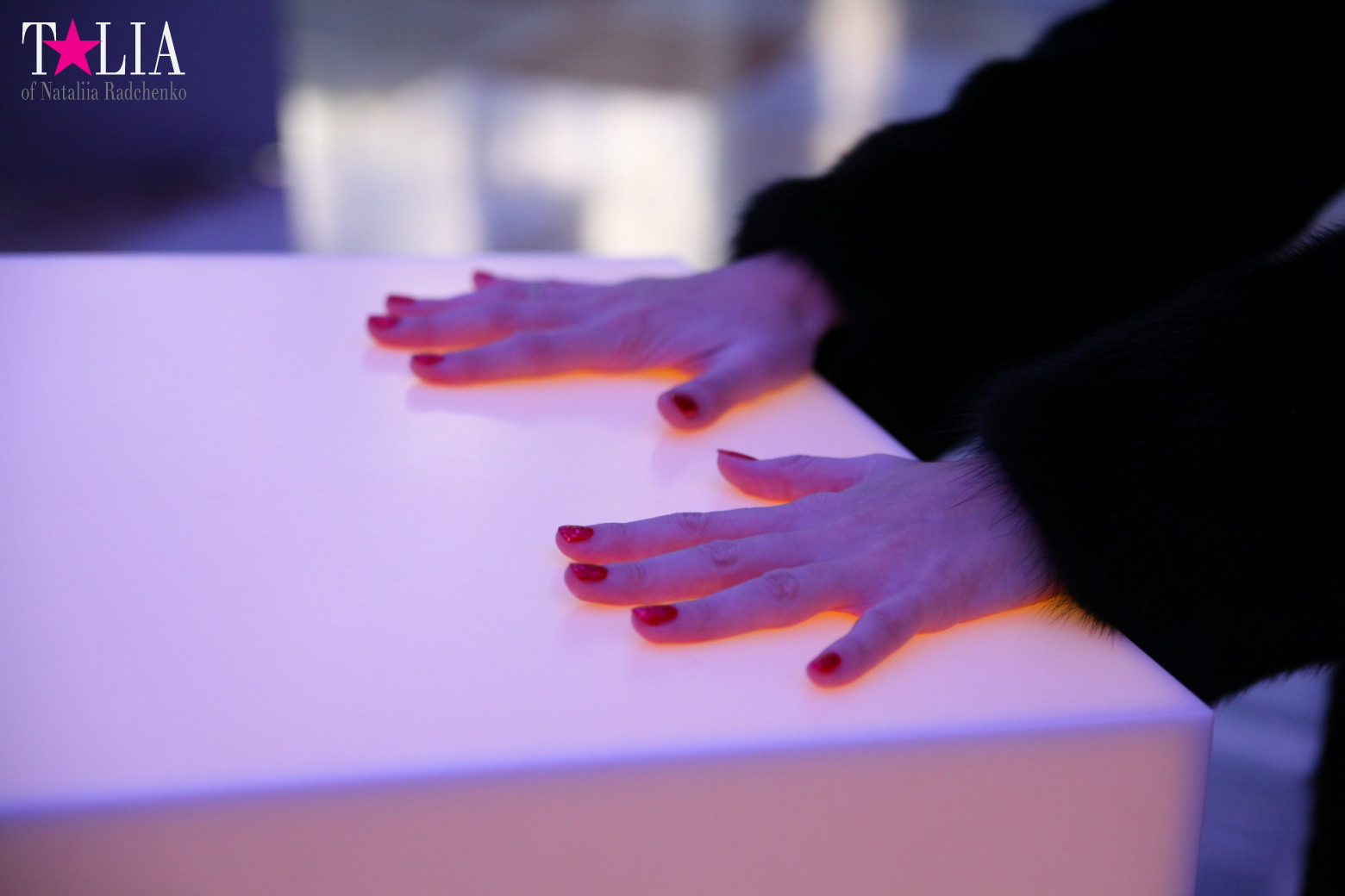 Световая инсталляция Luminaries в Зимнем саду Брукфилд Плейс Всемирного Финансового Центра, Нью-Йорк-Сити