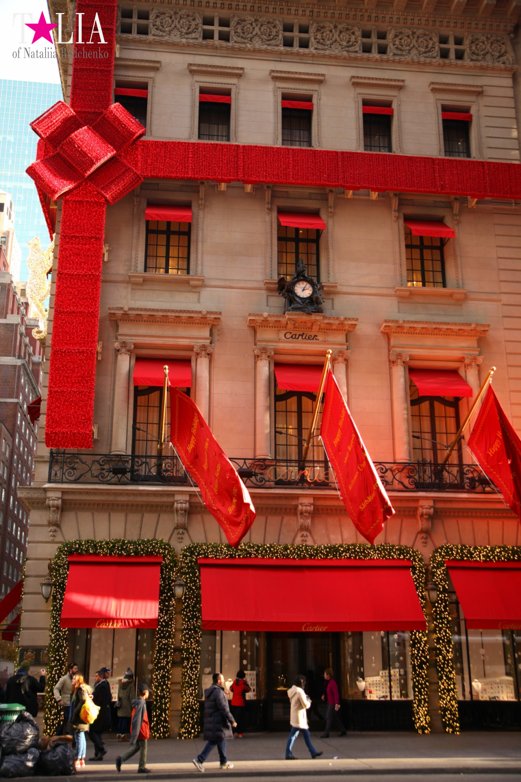 Главная рождественская елка Нью-Йорка возле Рокфеллер-Центра на Манхэттене