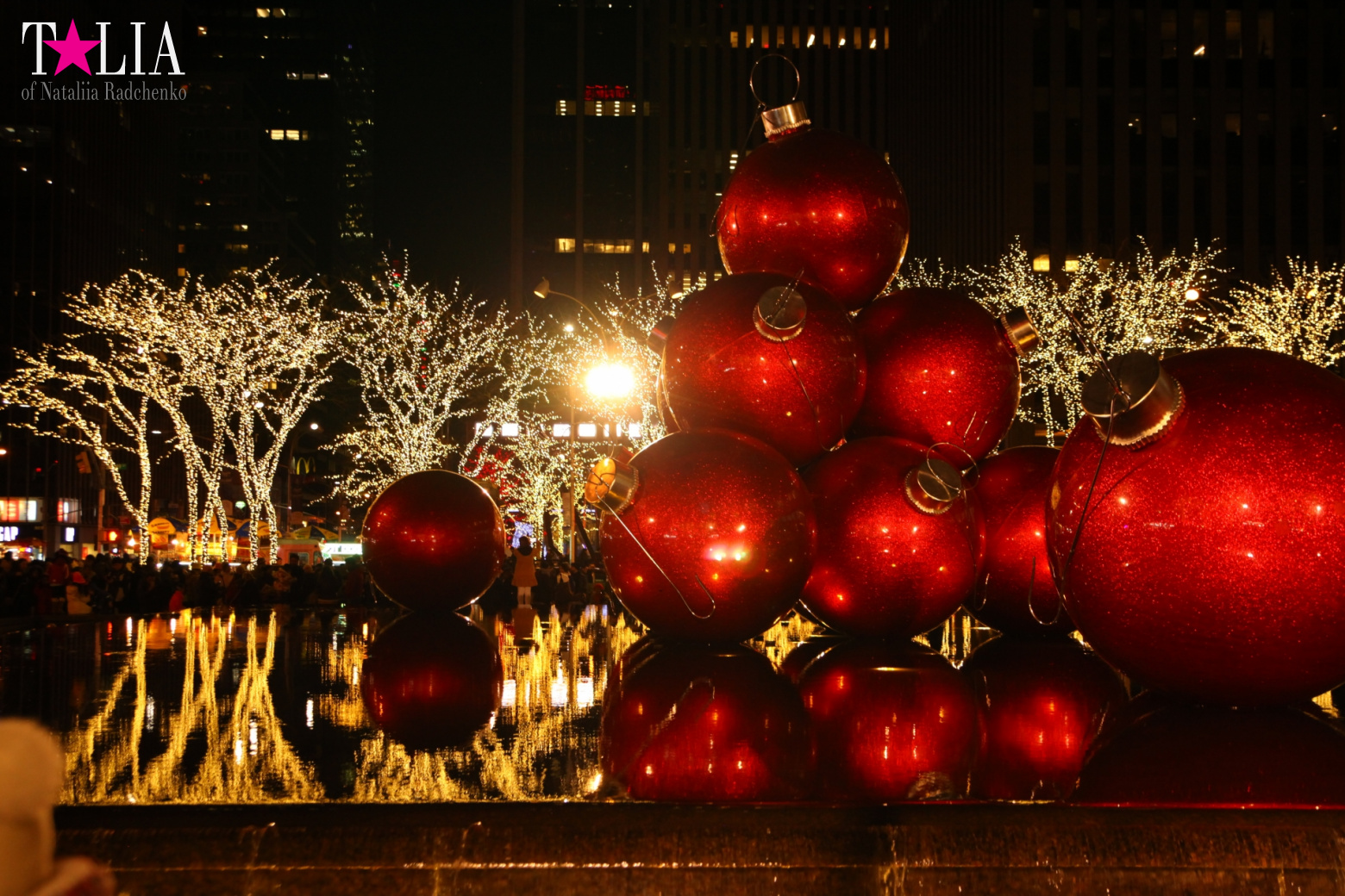 Fabulous New Year's Manhattan