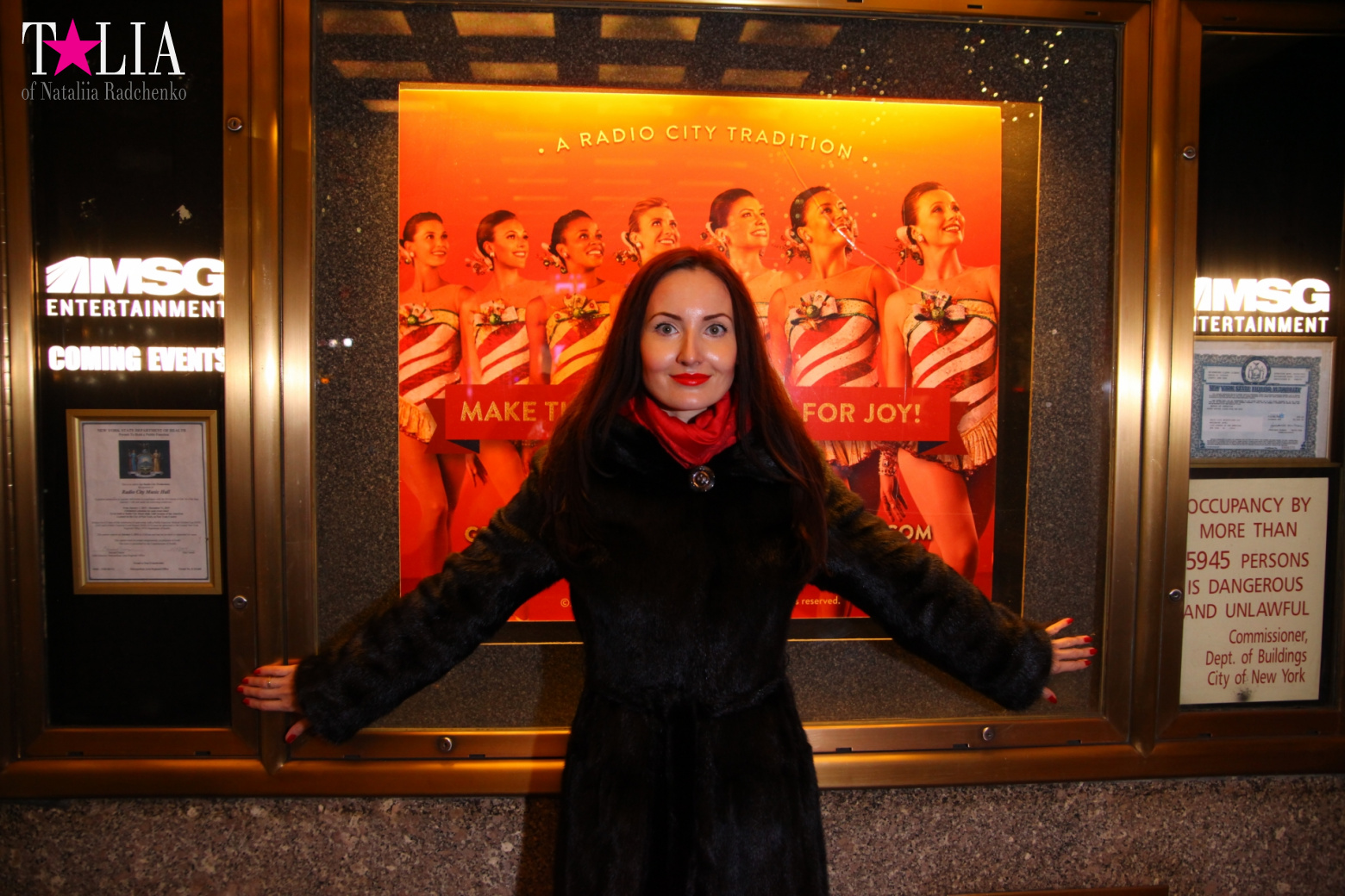 Musical on Broadway "Radio City Christmas Spectacular" with dancers "The Rockettes"