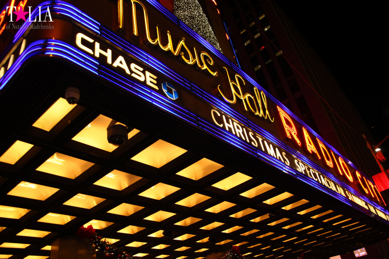 Musical on Broadway "Radio City Christmas Spectacular" with dancers "The Rockettes"