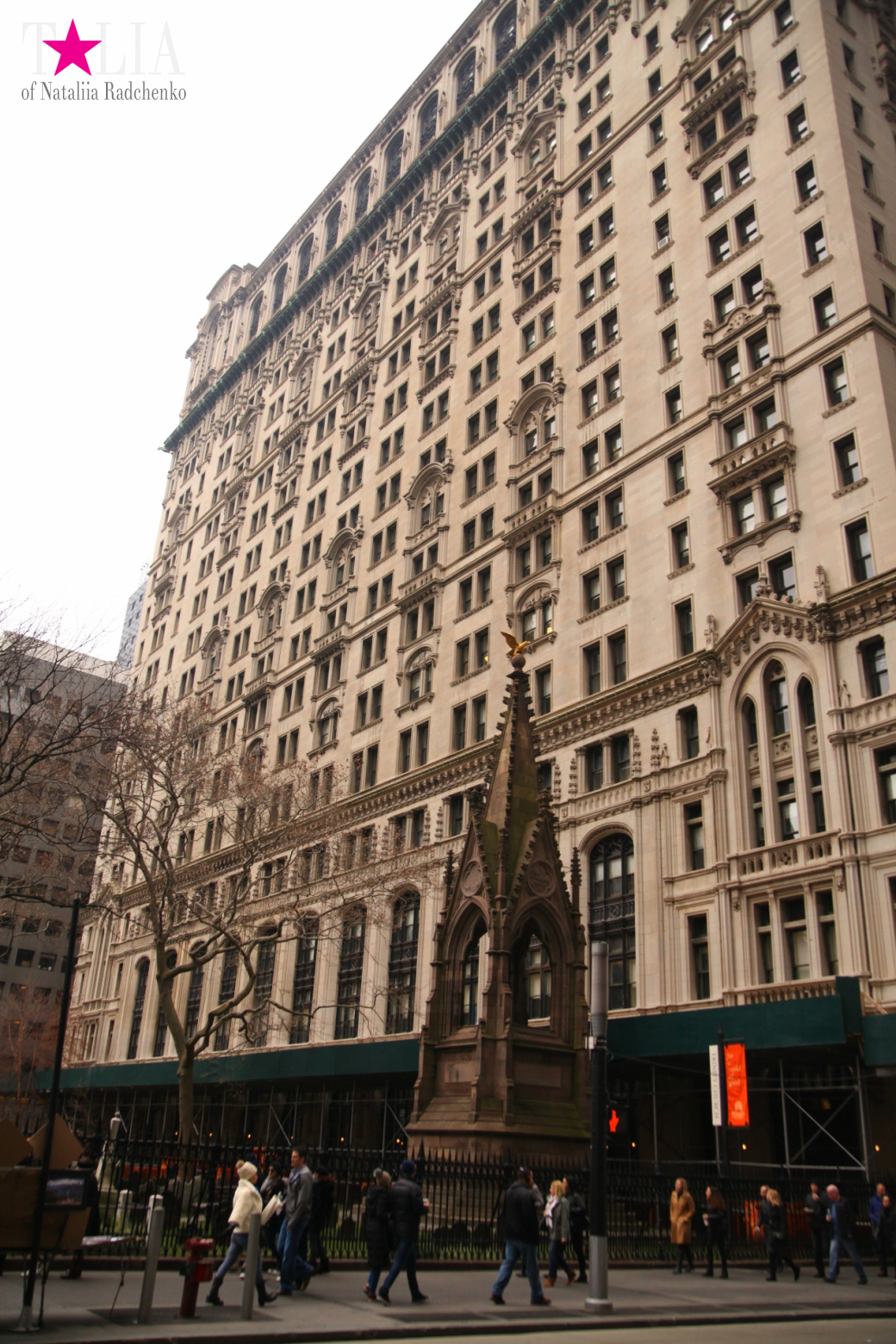 The Financial District of Manhattan: The bull, the New York Stock Exchange, Wall Street, the World Trade Centre, 9/11 Memorial