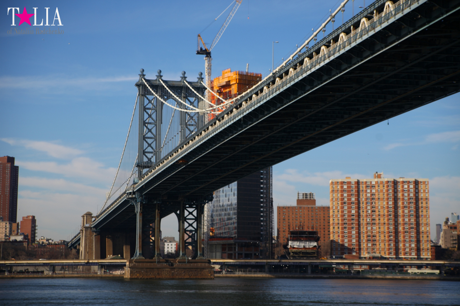 Манхэттенский Мост в Нью-Йорке, США