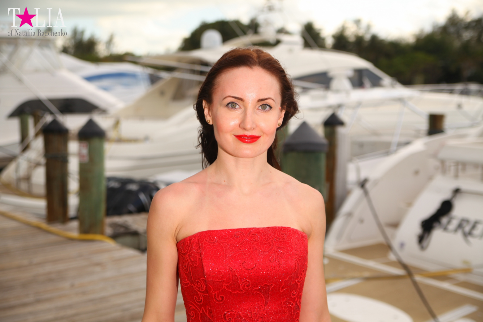 Yachts, Palms, Bay - The promenade of Middle Miami Beach, Collins Avenue