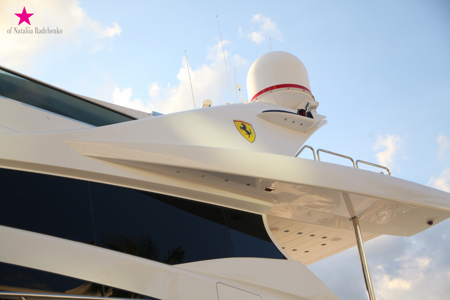 Yachts, Palms, Bay - The promenade of Middle Miami Beach, Collins Avenue