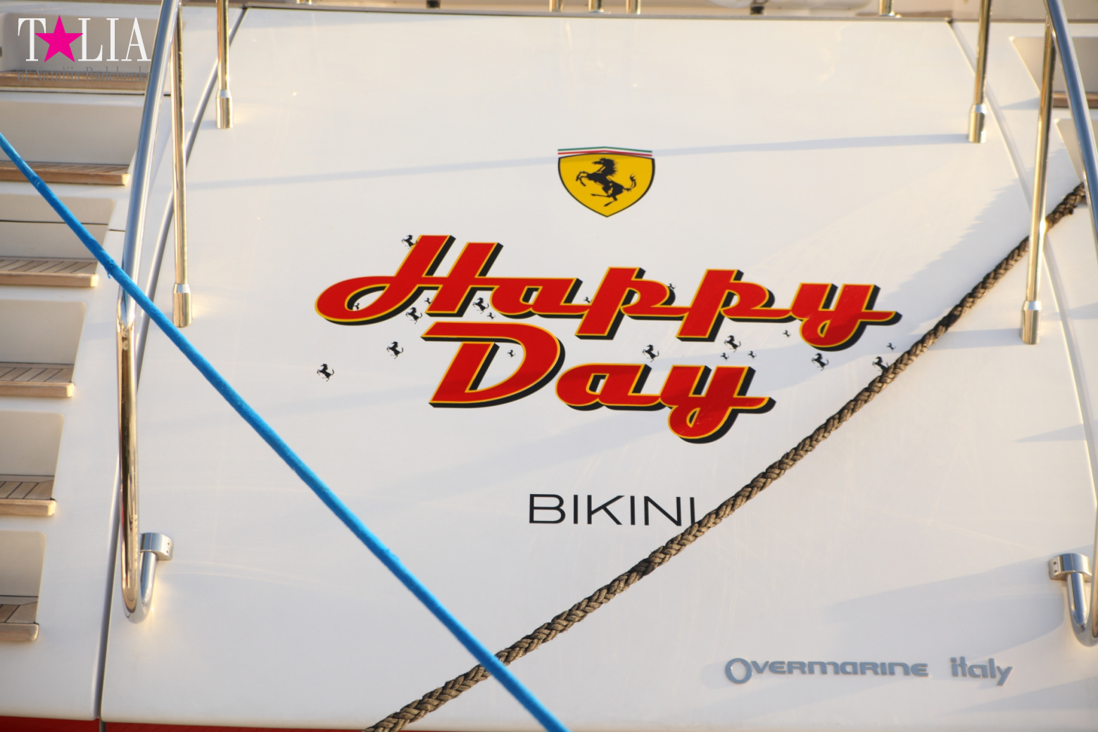 Yachts, Palms, Bay - The promenade of Middle Miami Beach, Collins Avenue